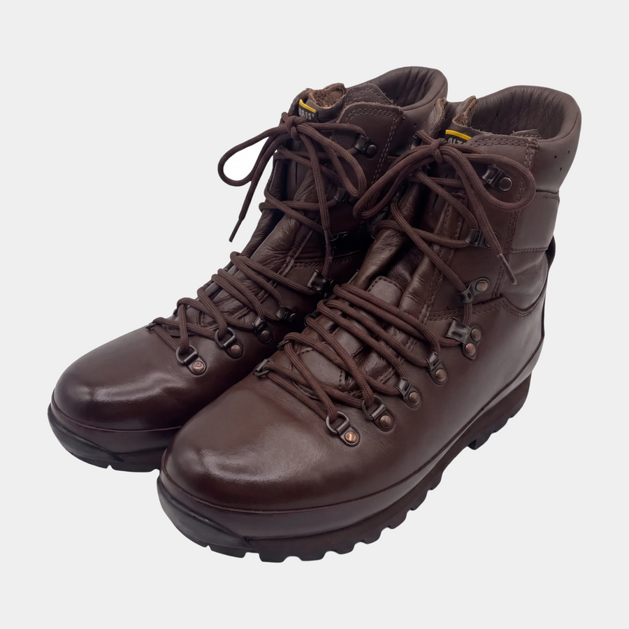 Altberg Defender brown leather combat boots – genuine British Army military surplus