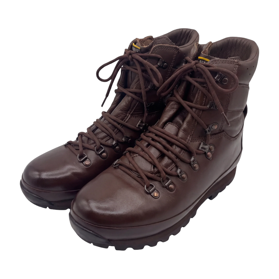 Altberg Defender Brown Leather Combat Boots – British Army Surplus