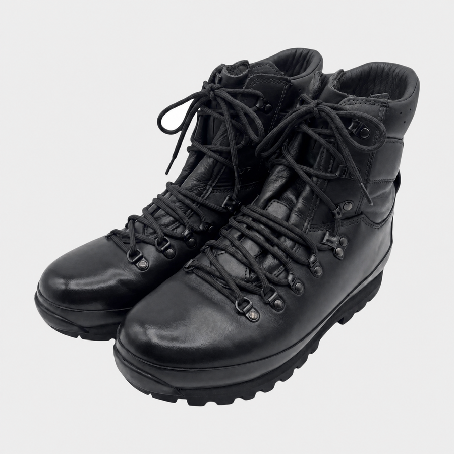 Altberg Defender black leather combat boots – genuine British Army military surplus