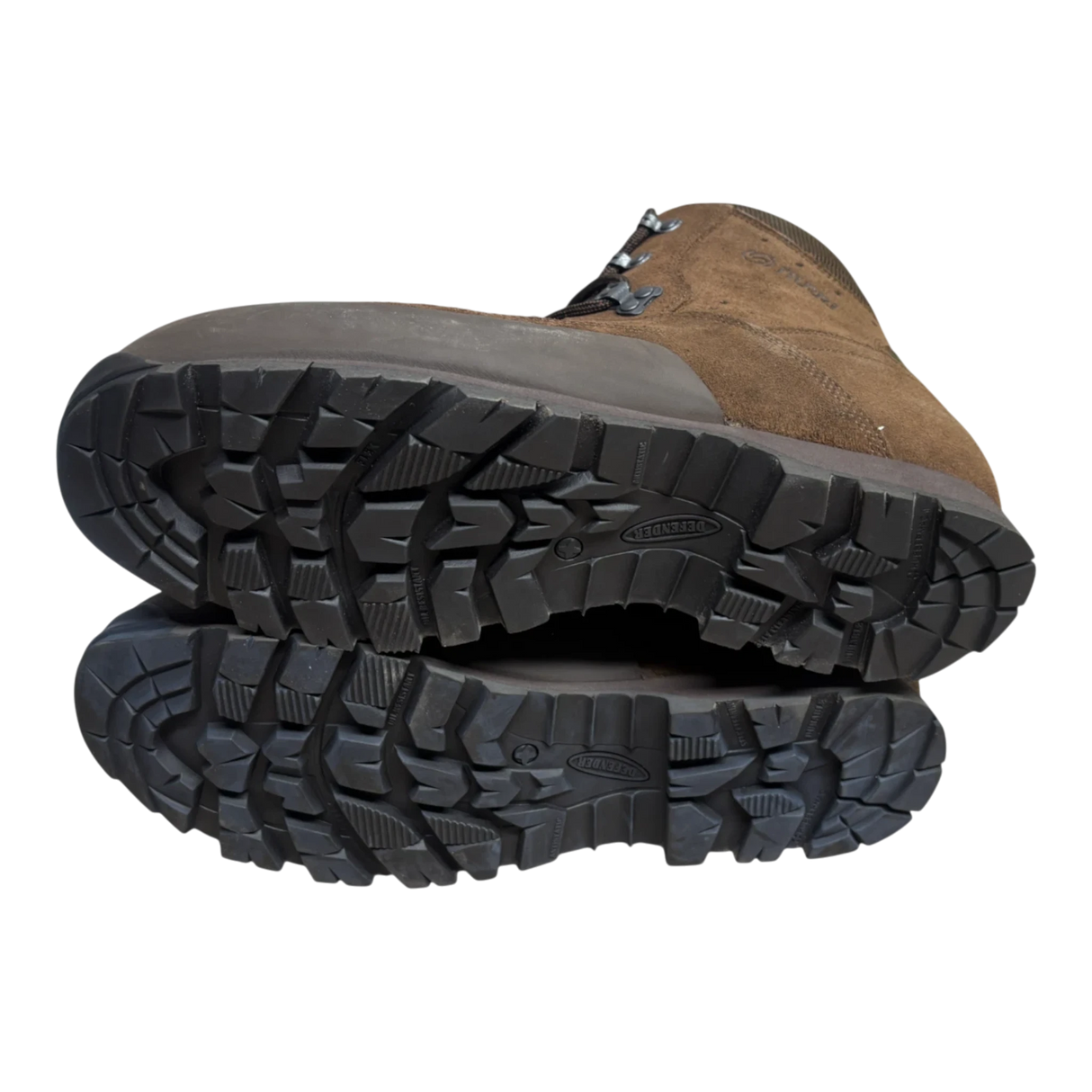 Sole detail of Iturri British Army boots showing deep Defender-branded grippy tread