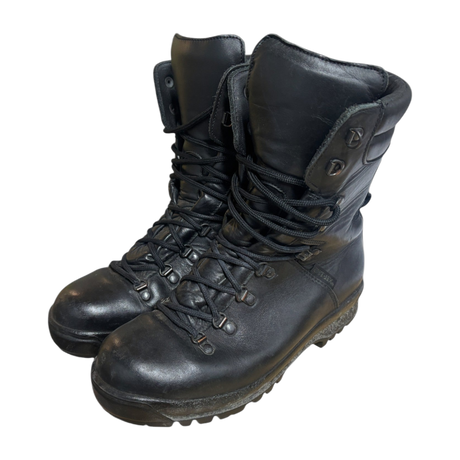 Photo of the British Army ECW Pro Boots: A pair of black leather British Army Extreme Cold Weather (ECW) boots with a durable Vibram sole and 9-eyelet speed lace system, designed for harsh winter conditions.
