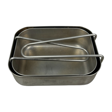Aluminium army mess tins with fold flat handles for camping and field cooking