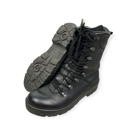 German Army-issue paratrooper boots - Black leather, outdoor-ready, durable design with padded collar and speed lace system. Grade 1 condition. Sizes 3 to 14.5.