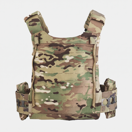 V5 tactical plate carrier in Multicam – back view with laser-cut MOLLE and side zips