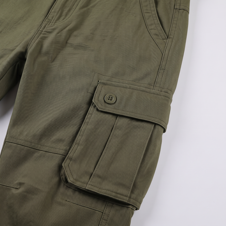 Battalion Cotton Cargo Trousers in Olive Green – detail