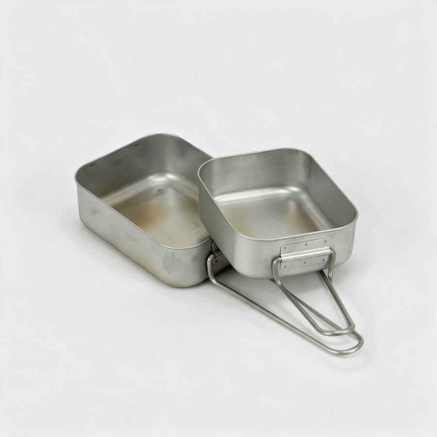 British Army mess tin set, two nesting aluminium mess tins with folding handles